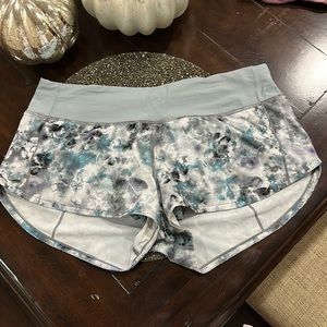 Lululemon speed up shorts 2.5 in💙